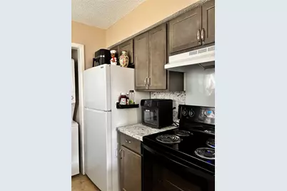 1603 N Garrett Avenue #100, Dallas, TX 75206 - Photo 5