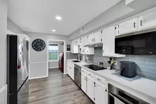 136 Creekview Cir, Maypearl, TX 76064 - Photo 9