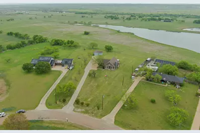 136 Creekview Circle, Maypearl, TX 76064 - Photo 35