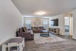 404 Glendale Dr, Van Alstyne, TX 75495 - Photo 9