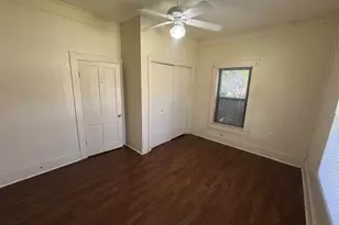 376 W Walters St, Lewisville, TX 75057 - Photo 7