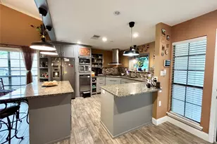 225 California Dr, Glenn Heights, TX 75154 - Photo 9