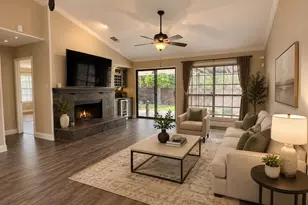 225 California Dr, Glenn Heights, TX 75154 - Photo 11