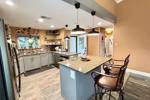 225 California Dr, Glenn Heights, TX 75154 - Photo 7