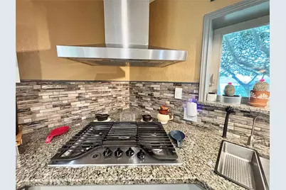 225 California Drive, Glenn Heights, TX 75154 - Photo 9