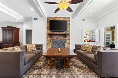 9426 Hillview Drive, Dallas, TX 75231 - Photo 9