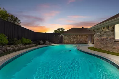 9426 Hillview Drive, Dallas, TX 75231 - Photo 37