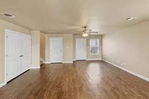 3019 Weave Ct, Granbury, TX 76049 - Photo 3