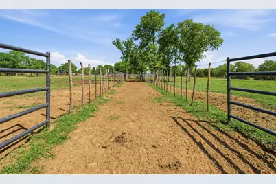 10642 Fm 902, Collinsville, TX 76233 - Photo 35