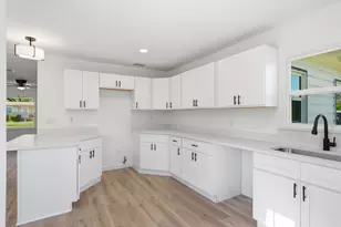 328 W Burton St, Sherman, TX 75092 - Photo 13