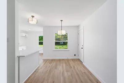 328 W Burton Street, Sherman, TX 75092 - Photo 9