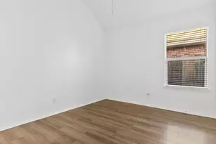 400 Elk Run Dr, Fort Worth, TX 76140 - Photo 23