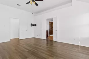 400 Elk Run Dr, Fort Worth, TX 76140 - Photo 17