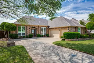 2715 Creek Crossing Dr, McKinney, TX 75072 - Photo 3