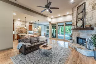 406 Waterlane Dr, Mansfield, TX 76063 - Photo 5