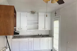 325 N Wood St, Denton, TX 76209 - Photo 29