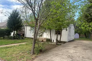 325 N Wood St, Denton, TX 76209 - Photo 3