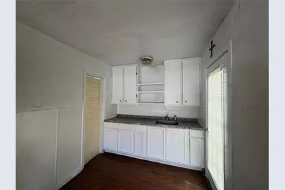 325 N Wood Street, Denton, TX 76209 - Photo 21