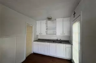 325 N Wood St, Denton, TX 76209 - Photo 21