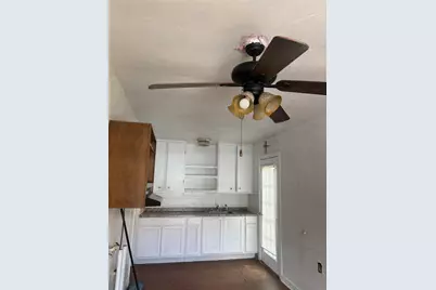 325 N Wood Street, Denton, TX 76209 - Photo 31