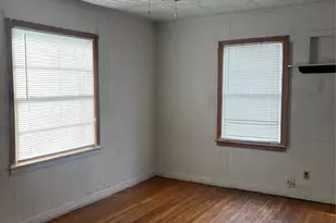 325 N Wood St, Denton, TX 76209 - Photo 27