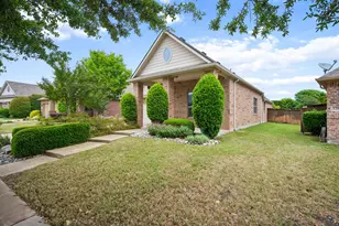 1208 Isabella Ln, Savannah, TX 76227 - Photo 3