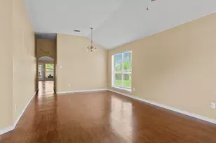 100 Lipan St, Greenville, TX 75402 - Photo 7