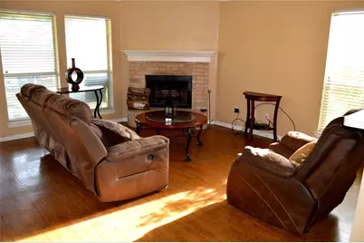 100 Lipan Street, Greenville, TX 75402 - Photo 3