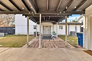 8635 Strathmore Dr, Dallas, TX 75238 - Photo 27