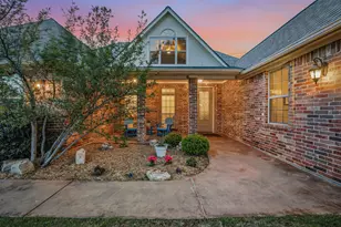 789 Bluebonnet Dr, Stephenville, TX 76401 - Photo 3