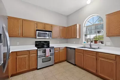 10604 Cobblestone Drive, Benbrook, TX 76126 - Photo 7