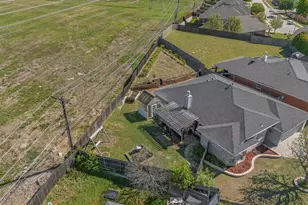 10604 Cobblestone Dr, Benbrook, TX 76126 - Photo 25