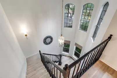 9122 Cochran Heights Drive, Dallas, TX 75220 - Photo 33