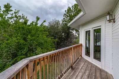 9122 Cochran Heights Drive, Dallas, TX 75220 - Photo 17