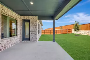 1908 Mitchell Dr, Van Alstyne, TX 75495 - Photo 3