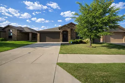 2632 Gains Mill Drive, Fort Worth, TX 76123 - Photo 3