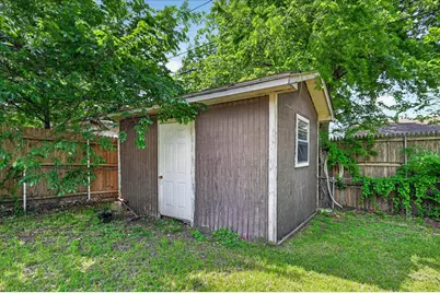 1403 Beacon Hill Drive, Irving, TX 75061 - Photo 27