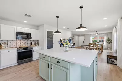 1637 Fieldstone Drive, Little Elm, TX 75068 - Photo 11