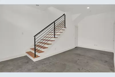 111 N Merrill Avenue, Duncanville, TX 75116 - Photo 9