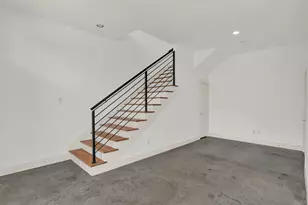 111 N Merrill Ave, Duncanville, TX 75116 - Photo 9