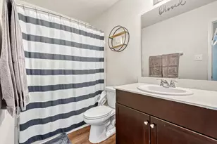 9245 Summerlee St, Dallas, TX 75227 - Photo 9