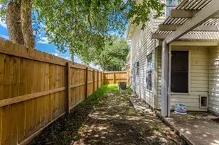 3172 Harbinger Ln, Dallas, TX 75287 - Photo 29