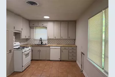 2800 W Fuller Avenue, Fort Worth, TX 76133 - Photo 7