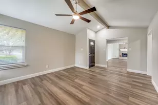 6207 Patriotic Ct, Arlington, TX 76002 - Photo 5