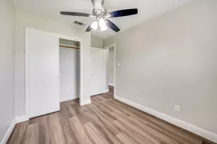 6207 Patriotic Ct, Arlington, TX 76002 - Photo 19