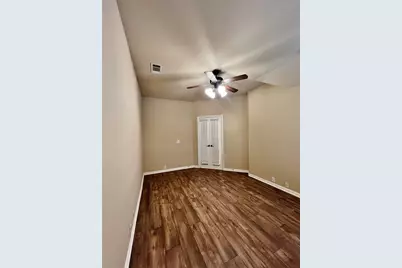 7235 La Mancha, Grand Prairie, TX 75054 - Photo 7