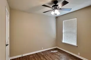 7235 La Mancha, Grand Prairie, TX 75054 - Photo 11