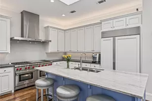 31 Stonecourt Dr, Dallas, TX 75225 - Photo 13