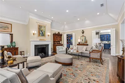 31 Stonecourt Drive, Dallas, TX 75225 - Photo 3