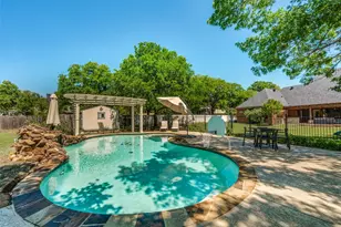 8624 Timber Dr, North Richland Hills, TX 76182 - Photo 35